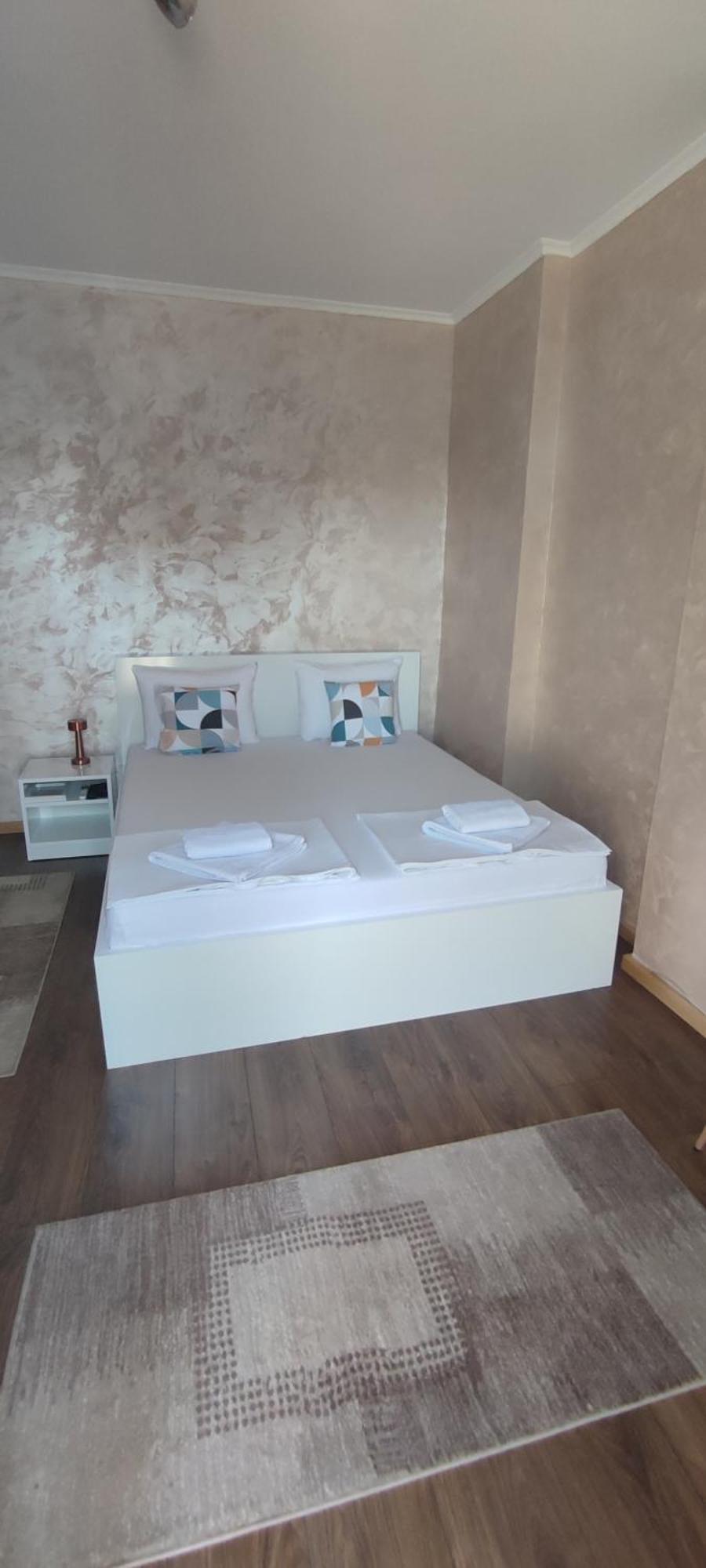 Menrat Apartment Novi Sad Exterior photo